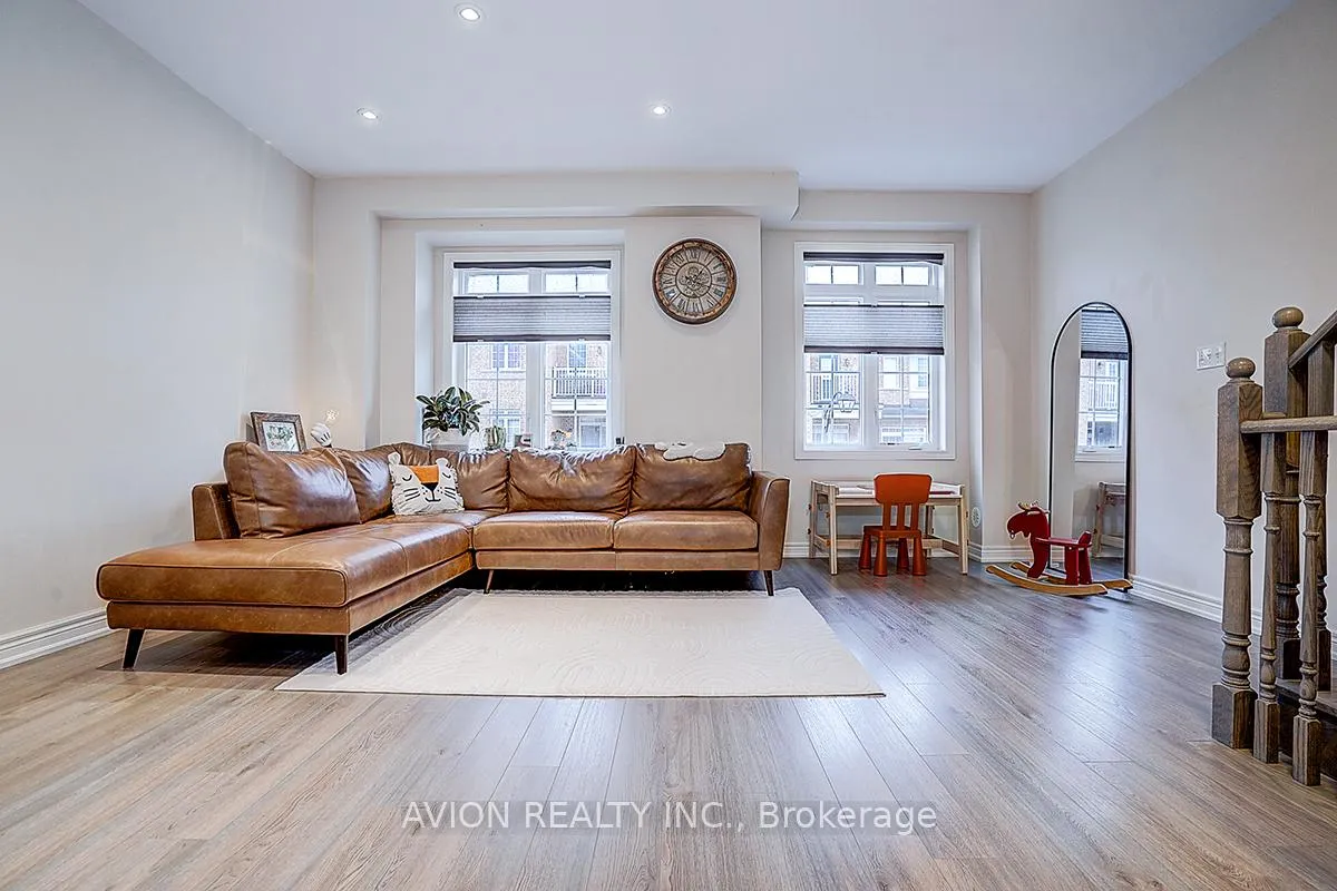 Photo 23 of 24 Fanny Grove Way, Markham, Greensborough — HOMEH