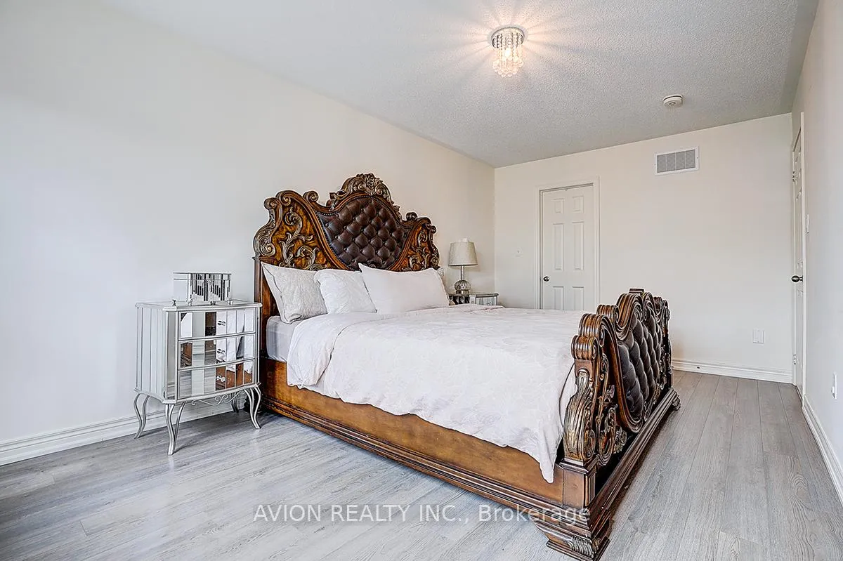 Photo 35 of 24 Fanny Grove Way, Markham, Greensborough — HOMEH