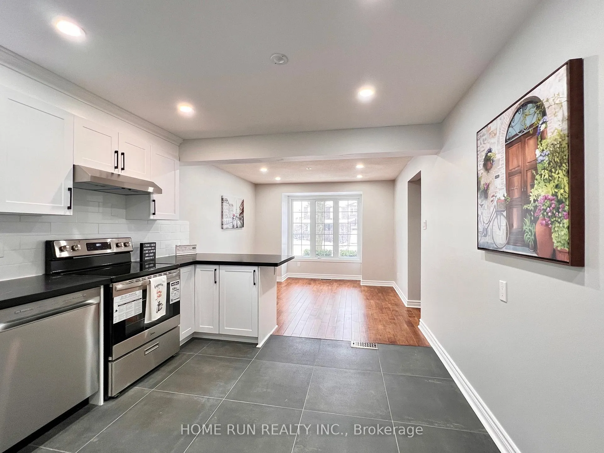 Photo 13 of 184 Pinetrail Crescent, Ottawa, Centrepointe — HOMEH