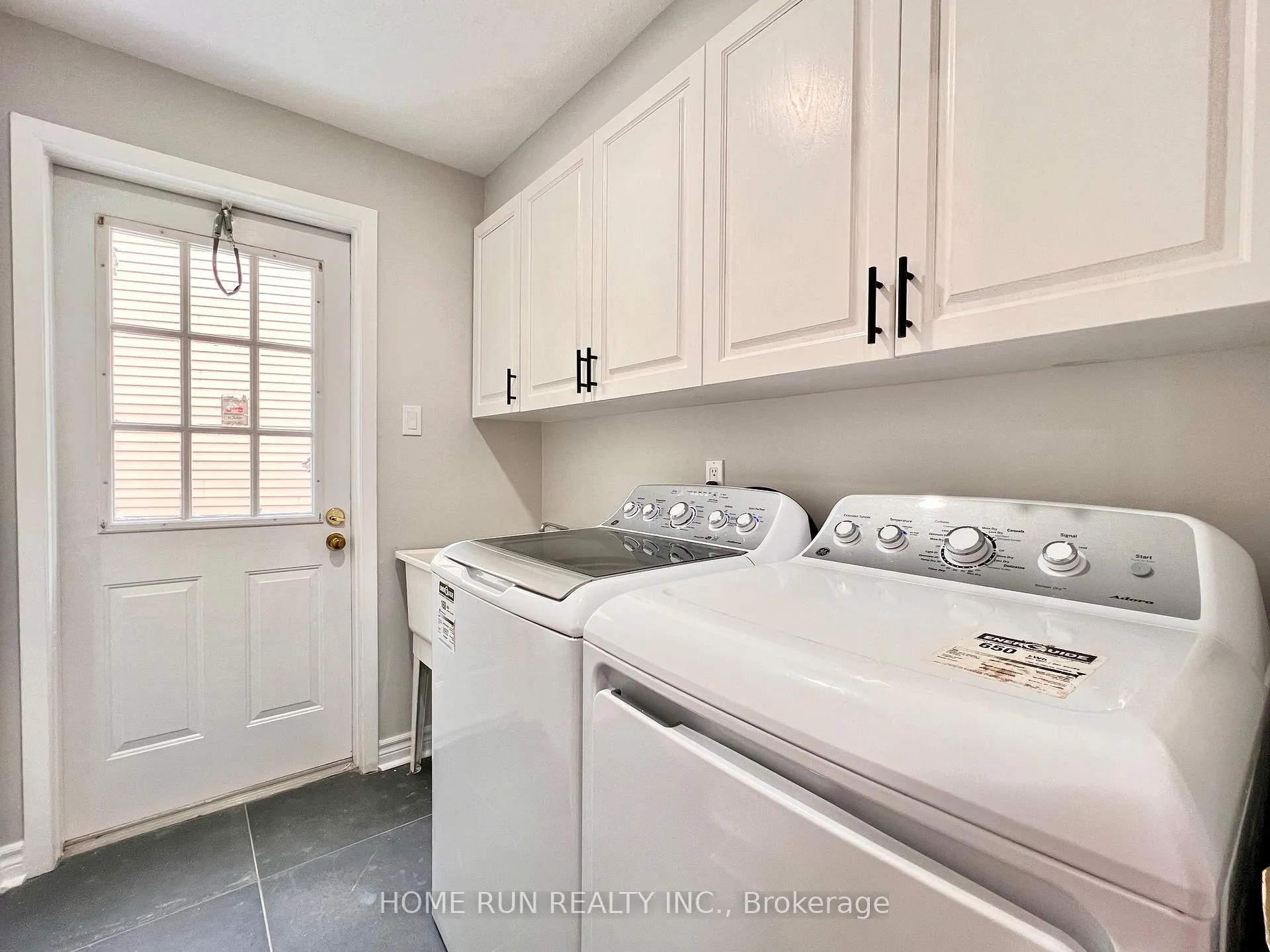 Photo 16 of 184 Pinetrail Crescent, Ottawa, Centrepointe — HOMEH