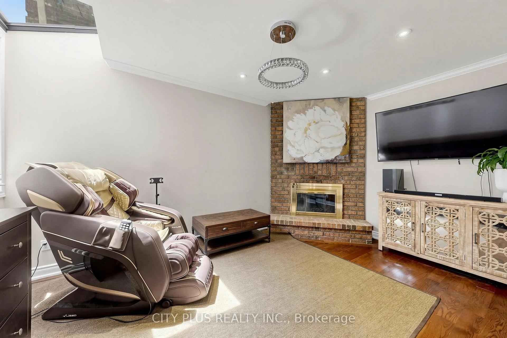 Photo 11 of 110 Glenmanor Way, Vaughan, Crestwood-Springfarm-Yorkhill — HOMEH