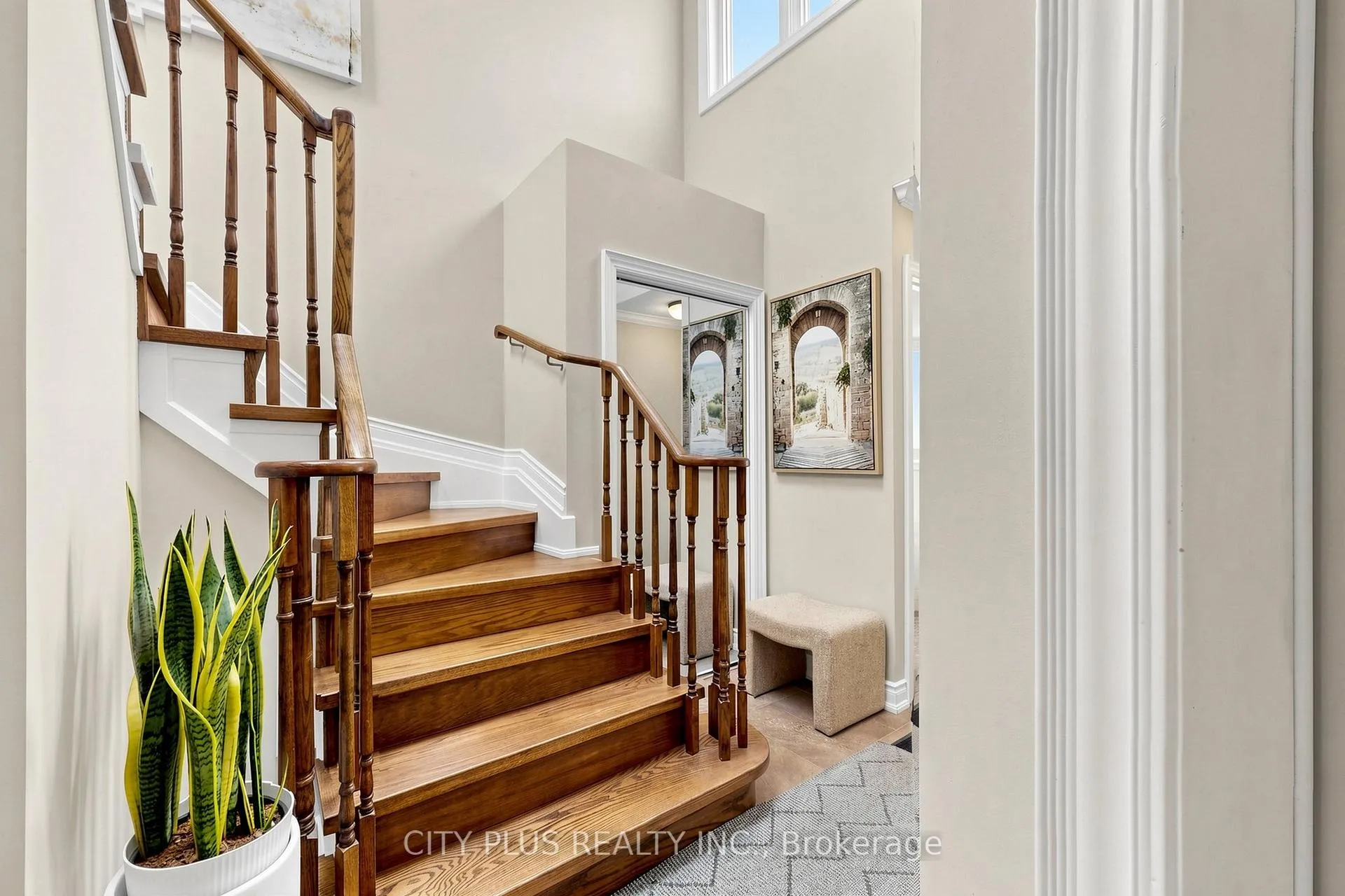 Photo 14 of 110 Glenmanor Way, Vaughan, Crestwood-Springfarm-Yorkhill — HOMEH