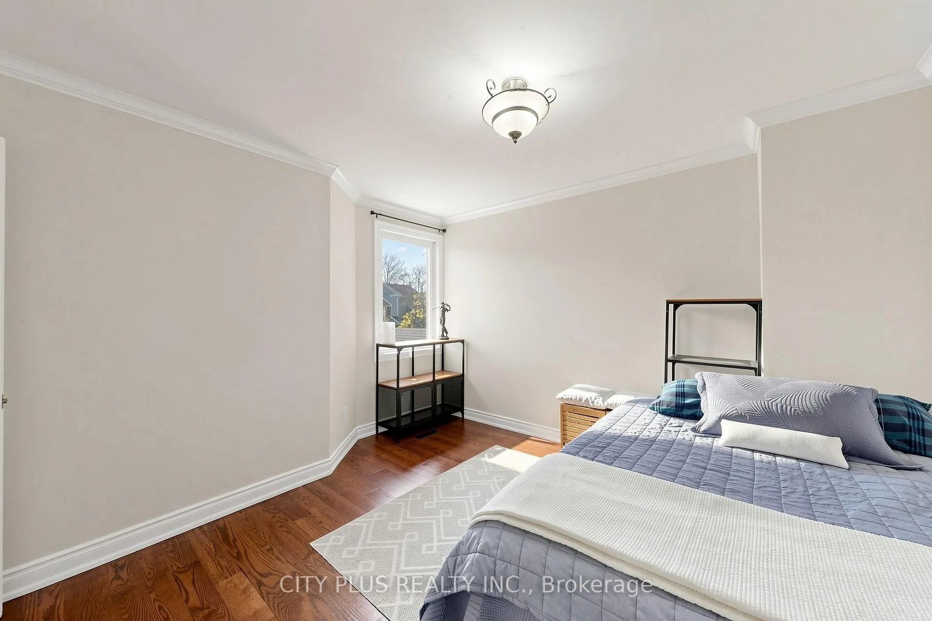 Photo 23 of 110 Glenmanor Way, Vaughan, Crestwood-Springfarm-Yorkhill — HOMEH