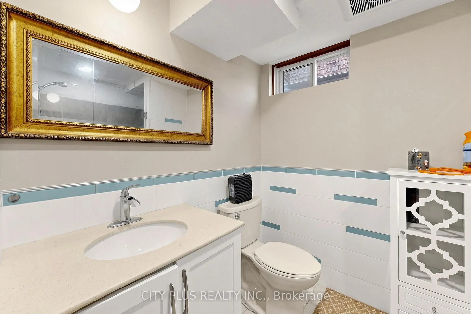 Photo 29 of 110 Glenmanor Way, Vaughan, Crestwood-Springfarm-Yorkhill — HOMEH