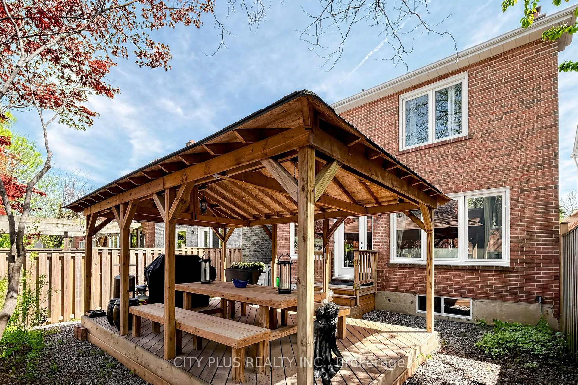 Photo 31 of 110 Glenmanor Way, Vaughan, Crestwood-Springfarm-Yorkhill — HOMEH