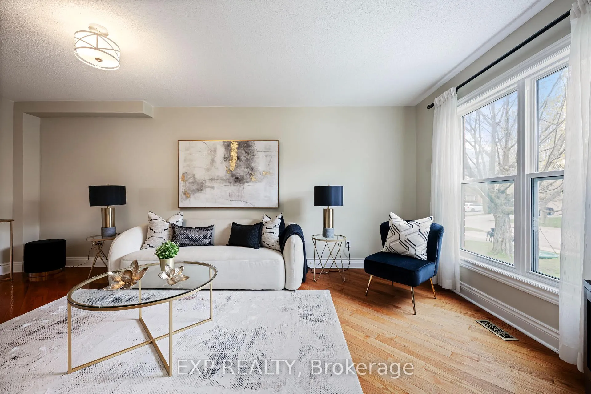Photo 6 of 218 Kensington Place, Orangeville — HOMEH