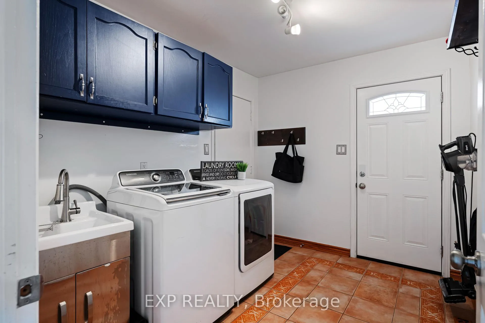 Photo 21 of 218 Kensington Place, Orangeville — HOMEH