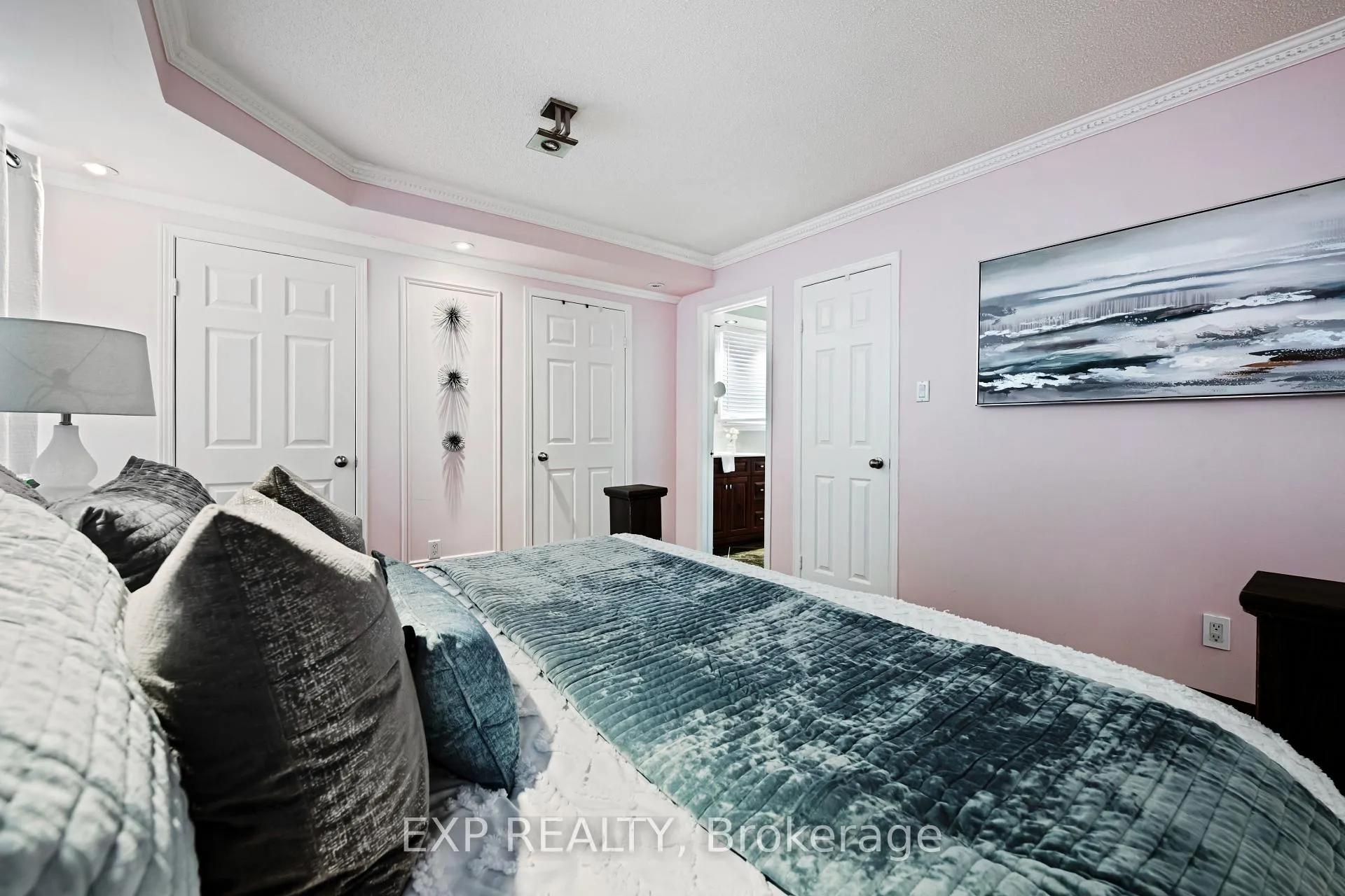 Photo 25 of 218 Kensington Place, Orangeville — HOMEH