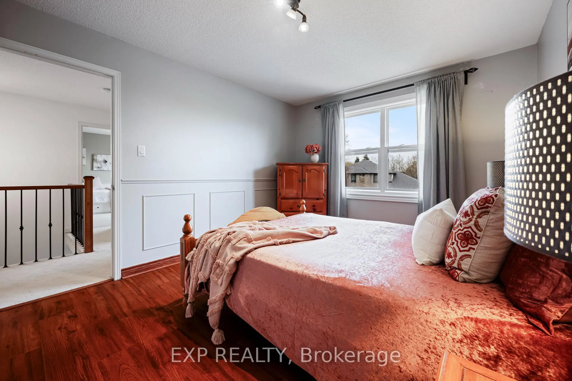 Photo 30 of 218 Kensington Place, Orangeville — HOMEH