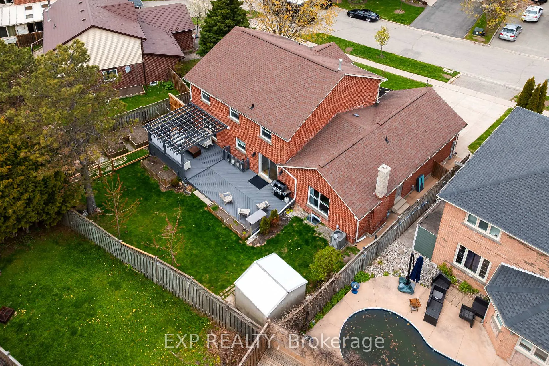 Photo 43 of 218 Kensington Place, Orangeville — HOMEH