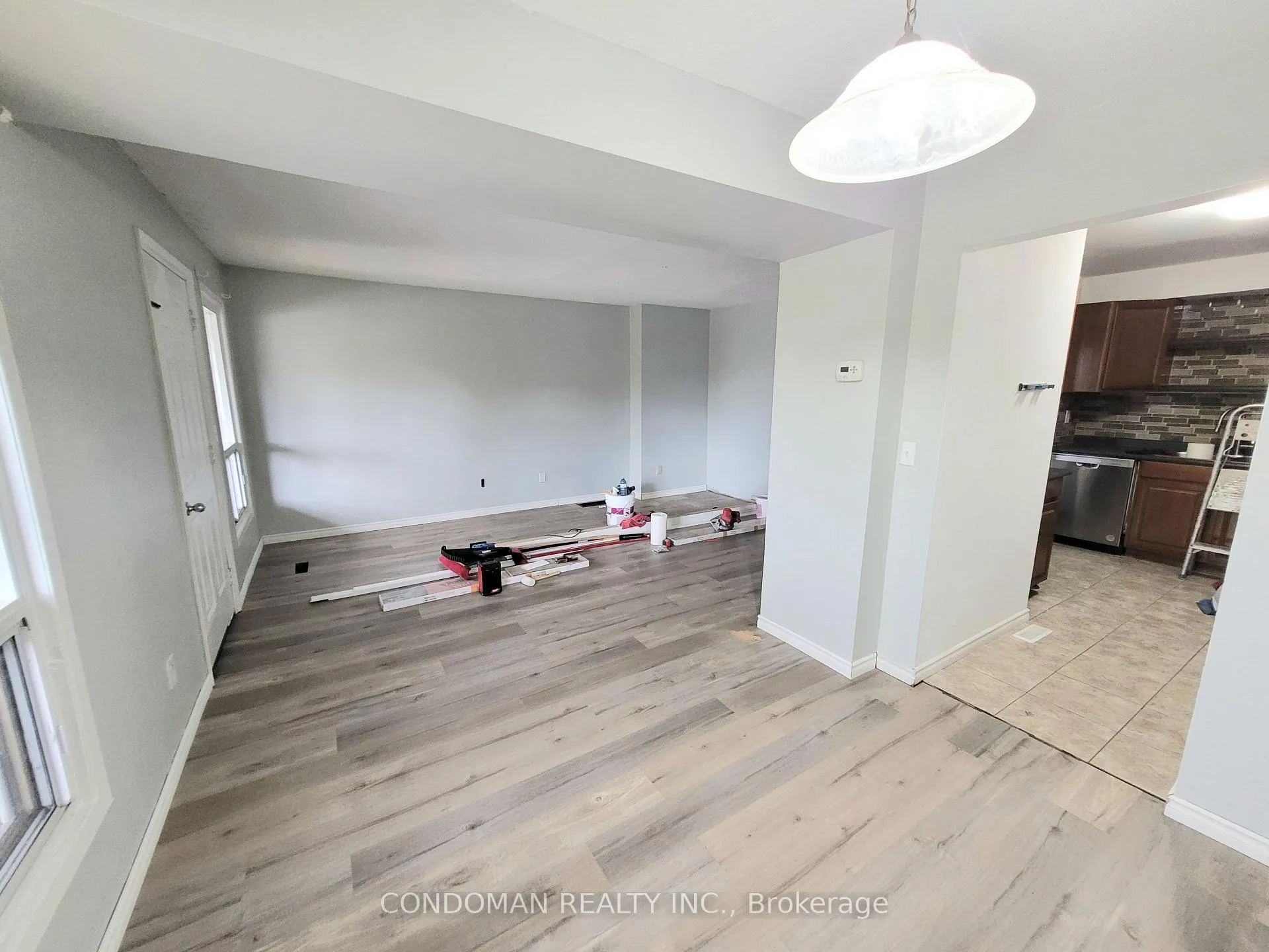 Photo 2 of Unit 18, 477 Dean Avenue, Oshawa, Central — HOMEH