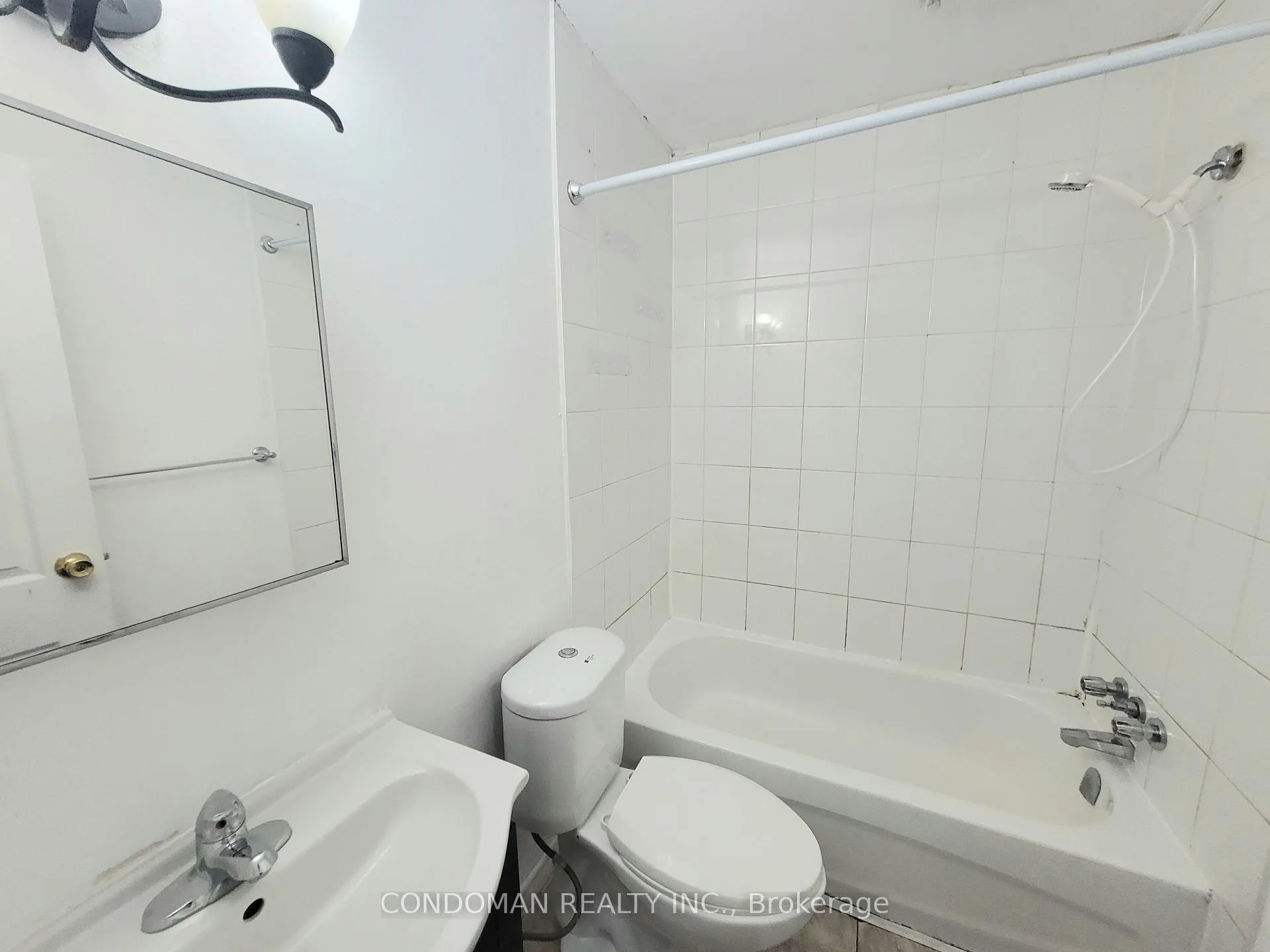 Photo 12 of Unit 18, 477 Dean Avenue, Oshawa, Central — HOMEH