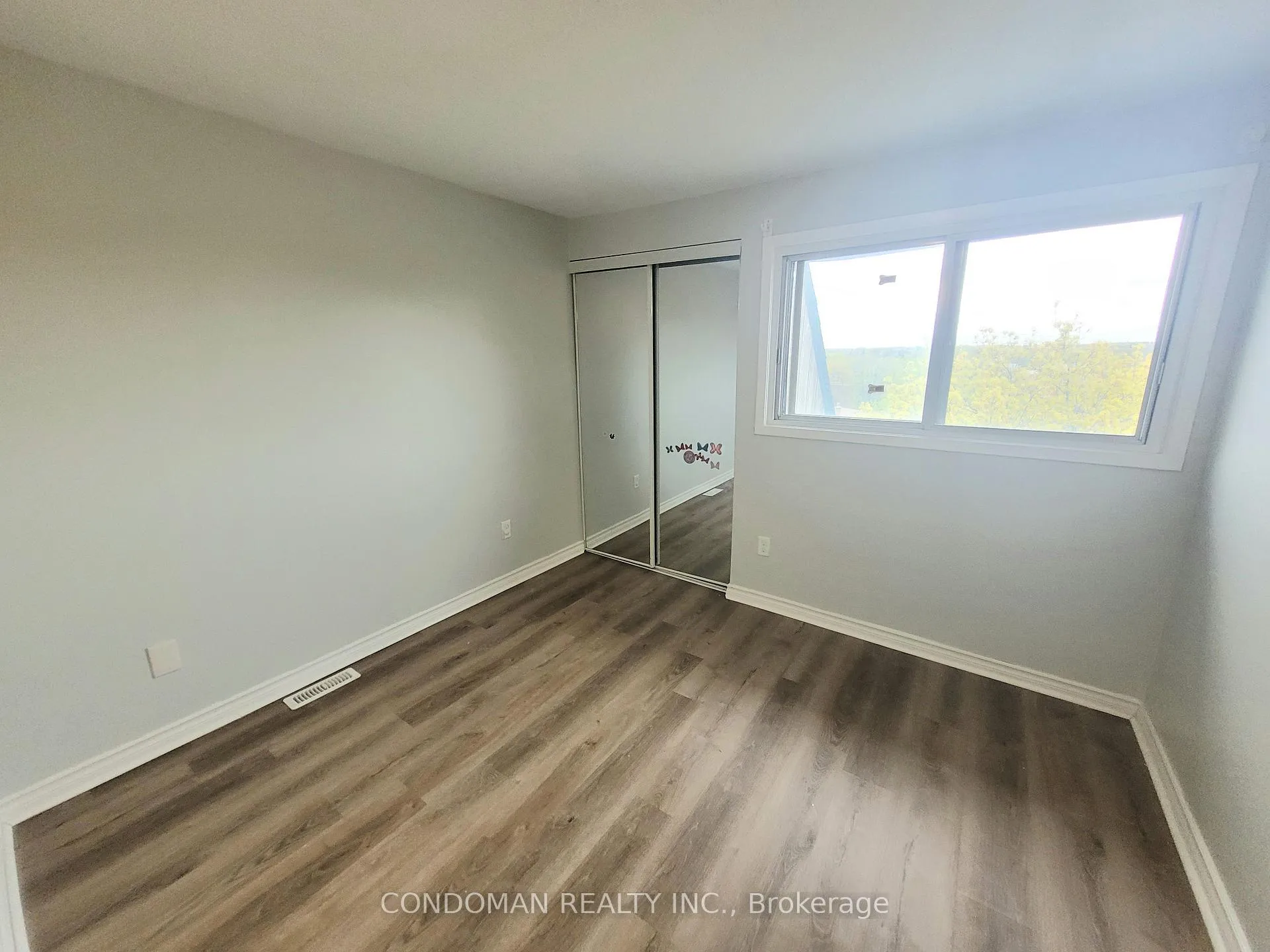 Photo 13 of Unit 18, 477 Dean Avenue, Oshawa, Central — HOMEH