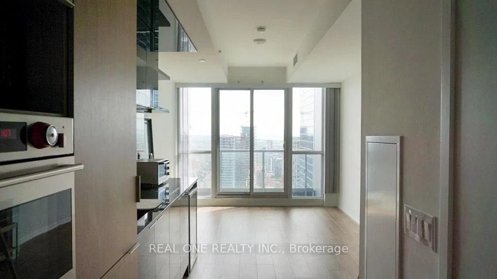 Photo 8 of Unit 4905, 70 Temperance Street, Toronto, Bay Street Corridor — HOMEH
