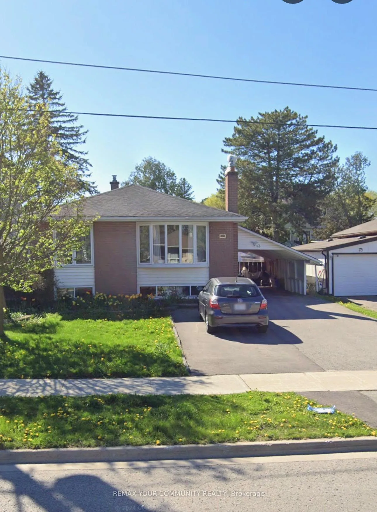Photo 1 of 42 Aurora Heights Drive, Aurora, Aurora Heights — HOMEH