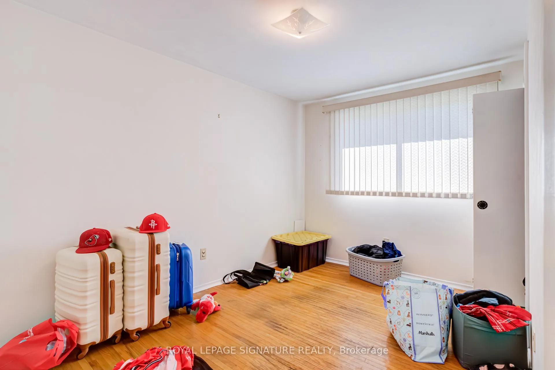 Photo 14 of 161 Greenford Drive, Hamilton, Corman — HOMEH