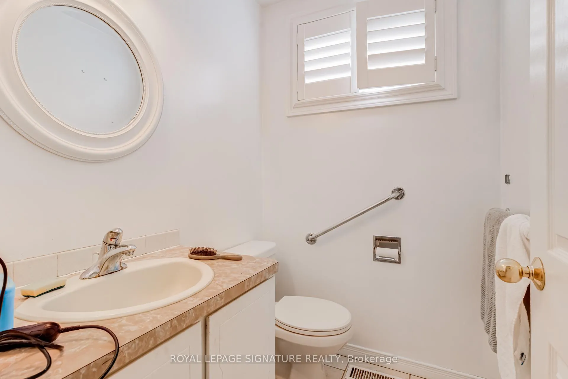 Photo 15 of 161 Greenford Drive, Hamilton, Corman — HOMEH