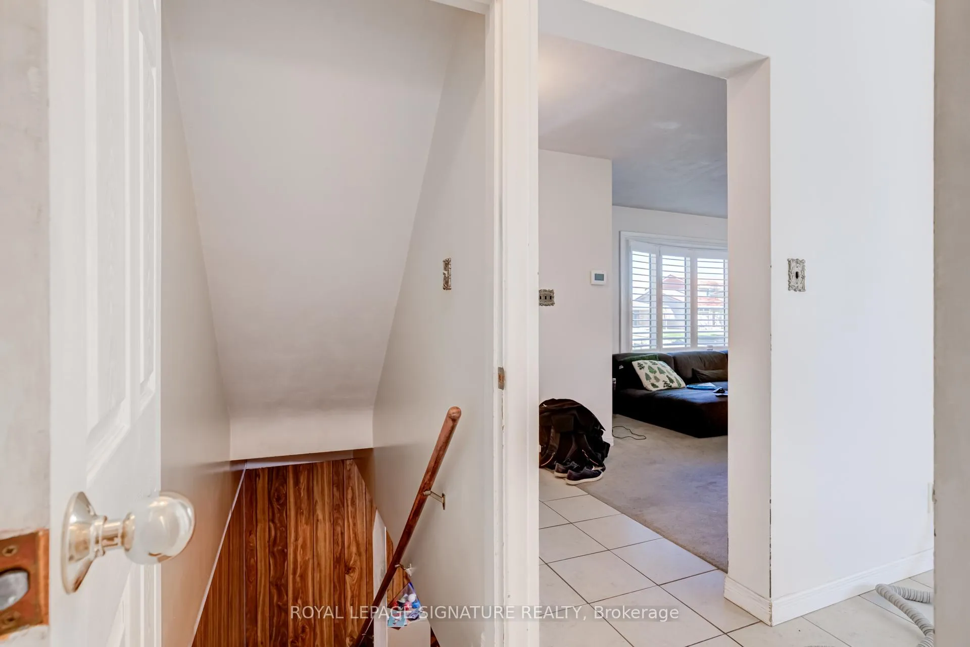 Photo 21 of 161 Greenford Drive, Hamilton, Corman — HOMEH