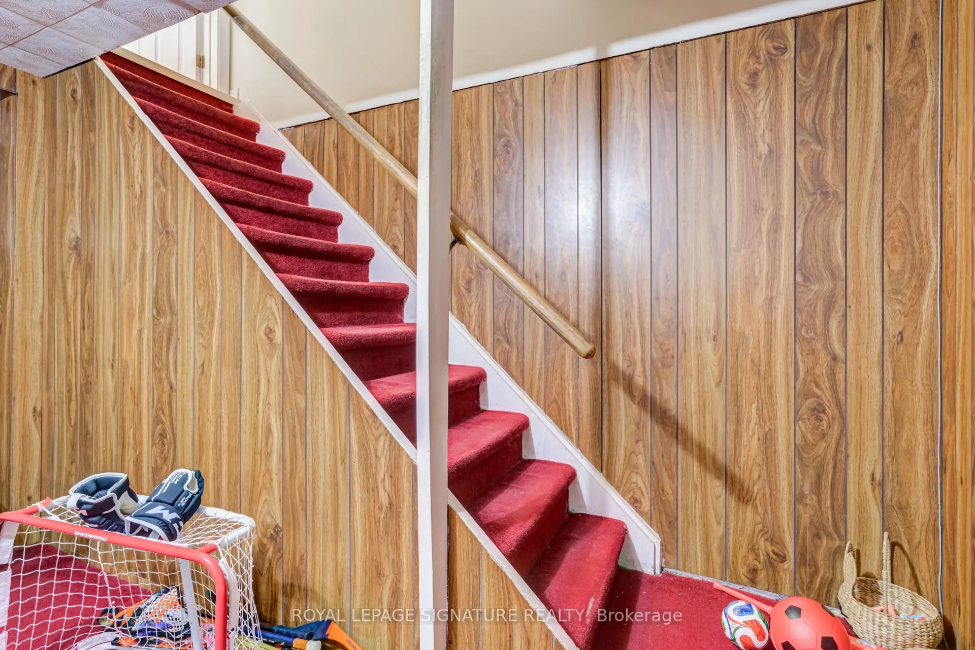 Photo 22 of 161 Greenford Drive, Hamilton, Corman — HOMEH