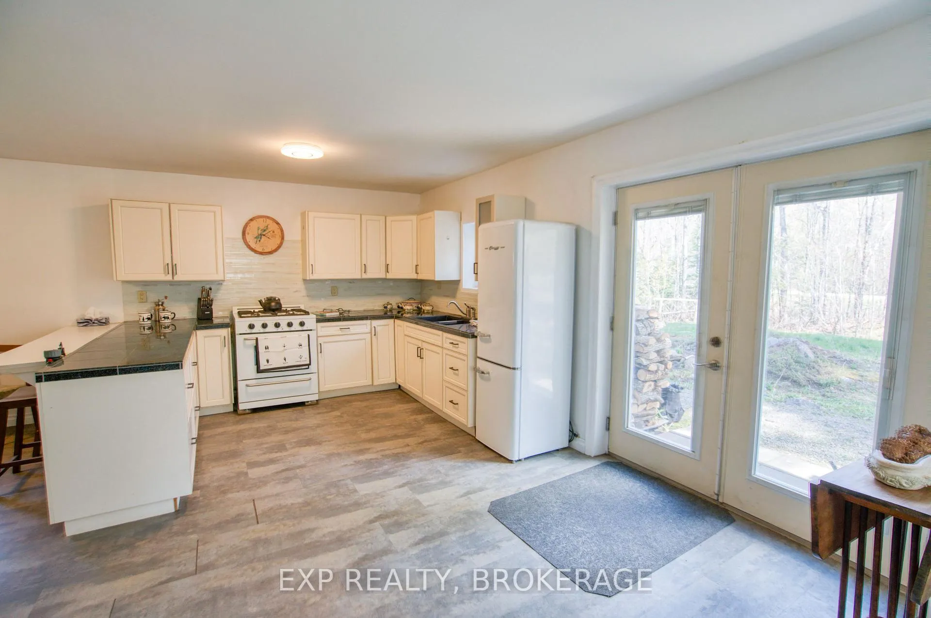 Photo 1 of 371 Sherbrooke Drive, Tay Valley, Bathurst/Burgess & Sherbrooke (South Sherbrooke) Twp — HOMEH