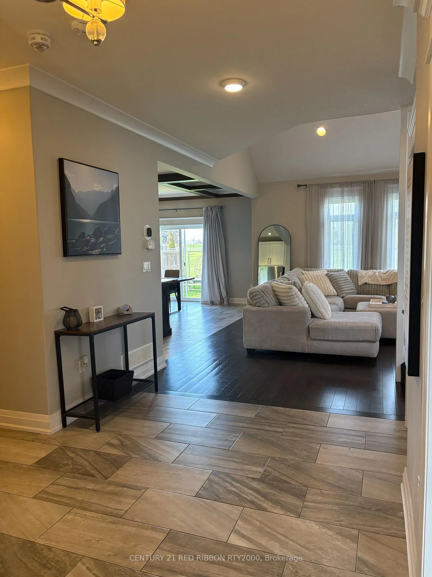 Photo 5 of 155 Acton Street, Strathroy-Caradoc, NE — HOMEH