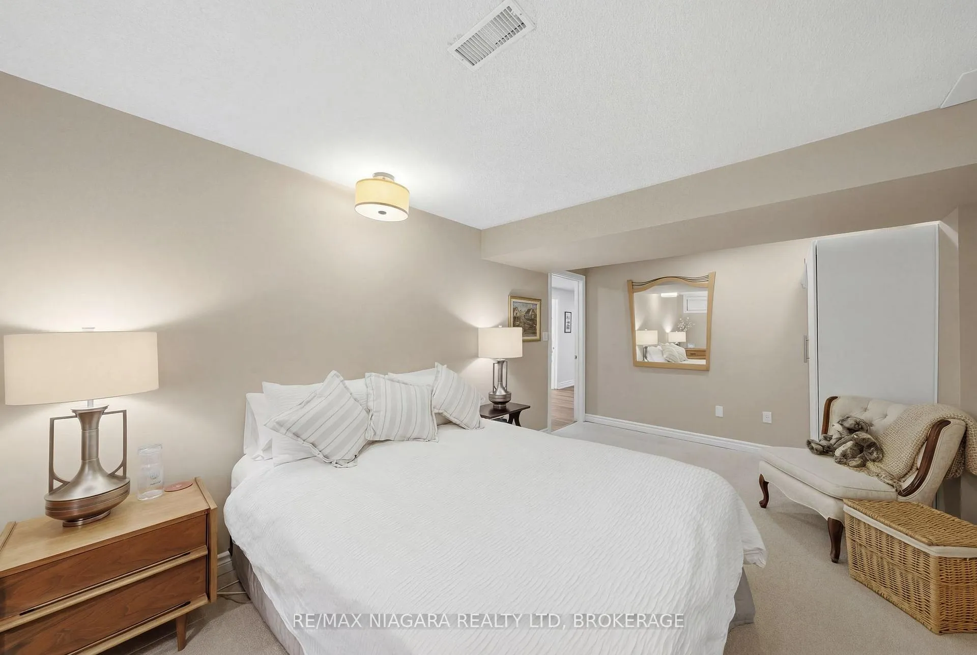 Photo 31 of Unit 21, 141 Welland Vale Road, St. Catharines, Grapeview — HOMEH