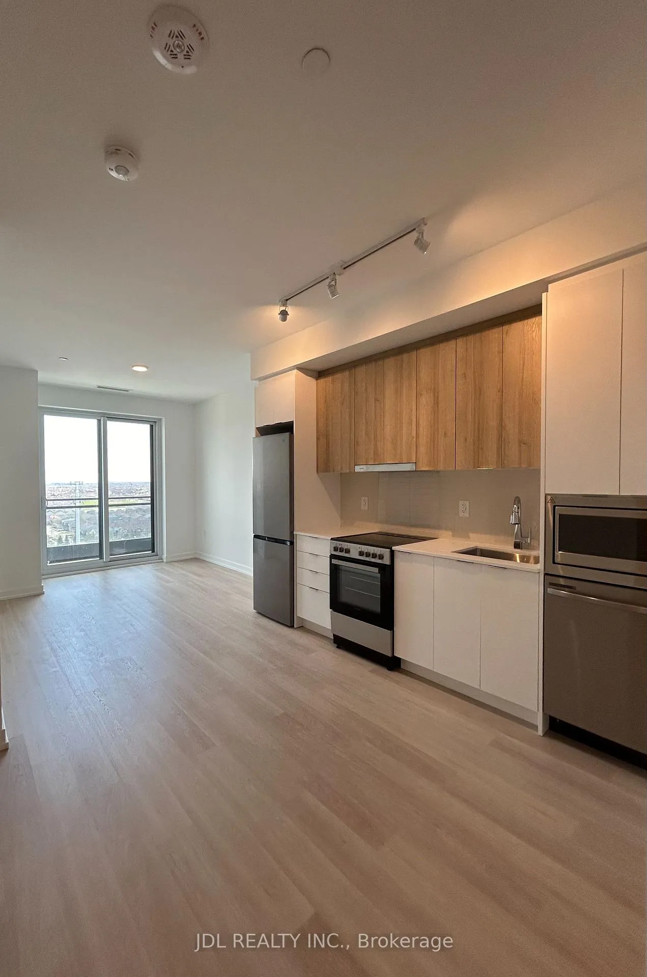 Photo 6 of Unit 1811, 9763 Markham Rd, Markham, Greensborough — HOMEH
