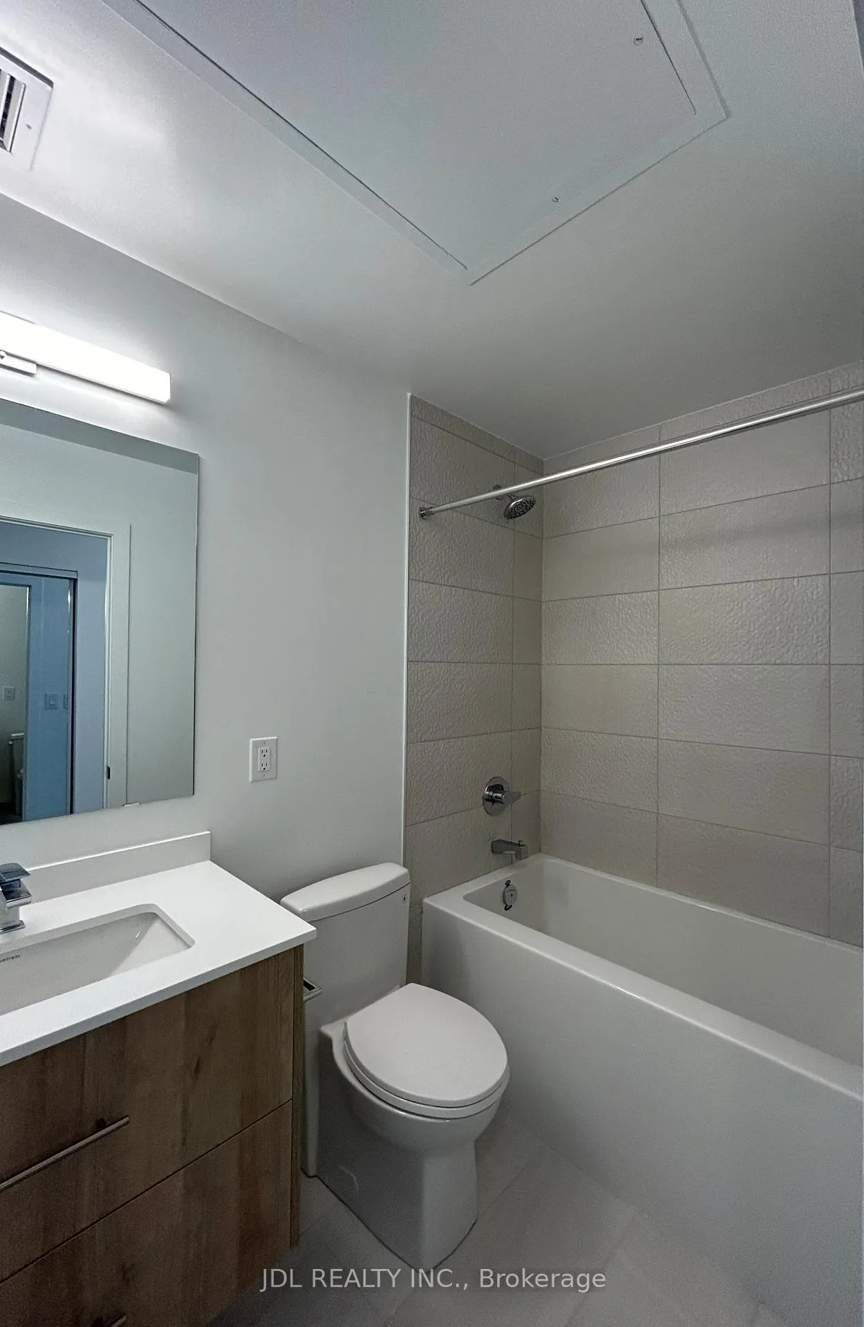 Photo 12 of Unit 1811, 9763 Markham Rd, Markham, Greensborough — HOMEH