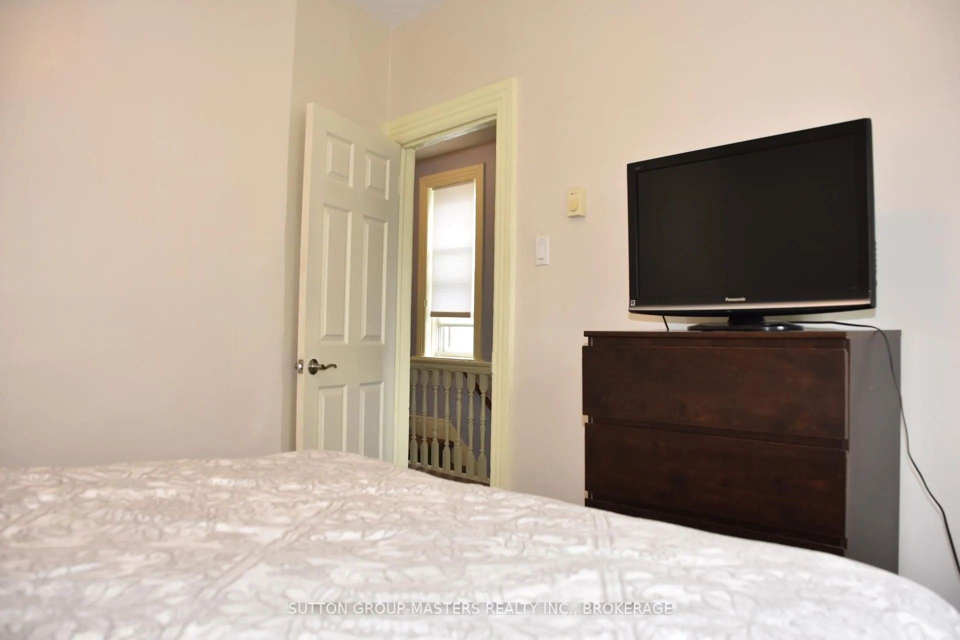 Photo 10 of 267 Bethune Street, Peterborough, Town Ward 3 — HOMEH