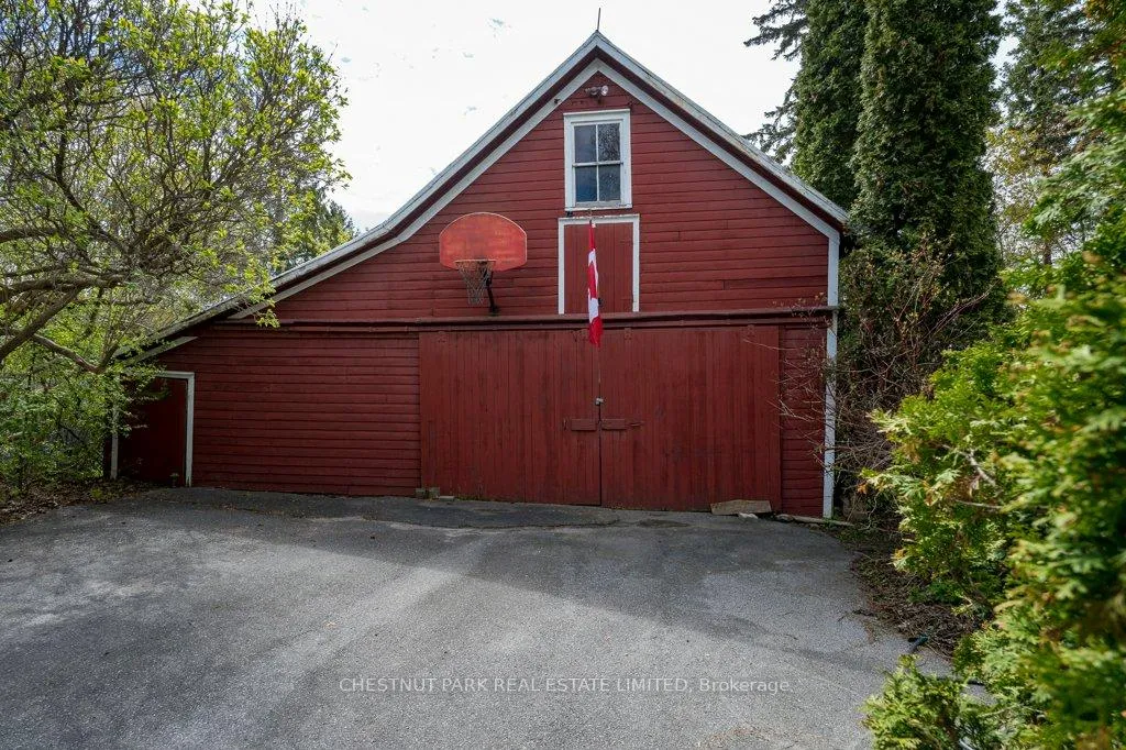 Photo 43 of 341 Main Street, Prince Edward County, Bloomfield Ward — HOMEH