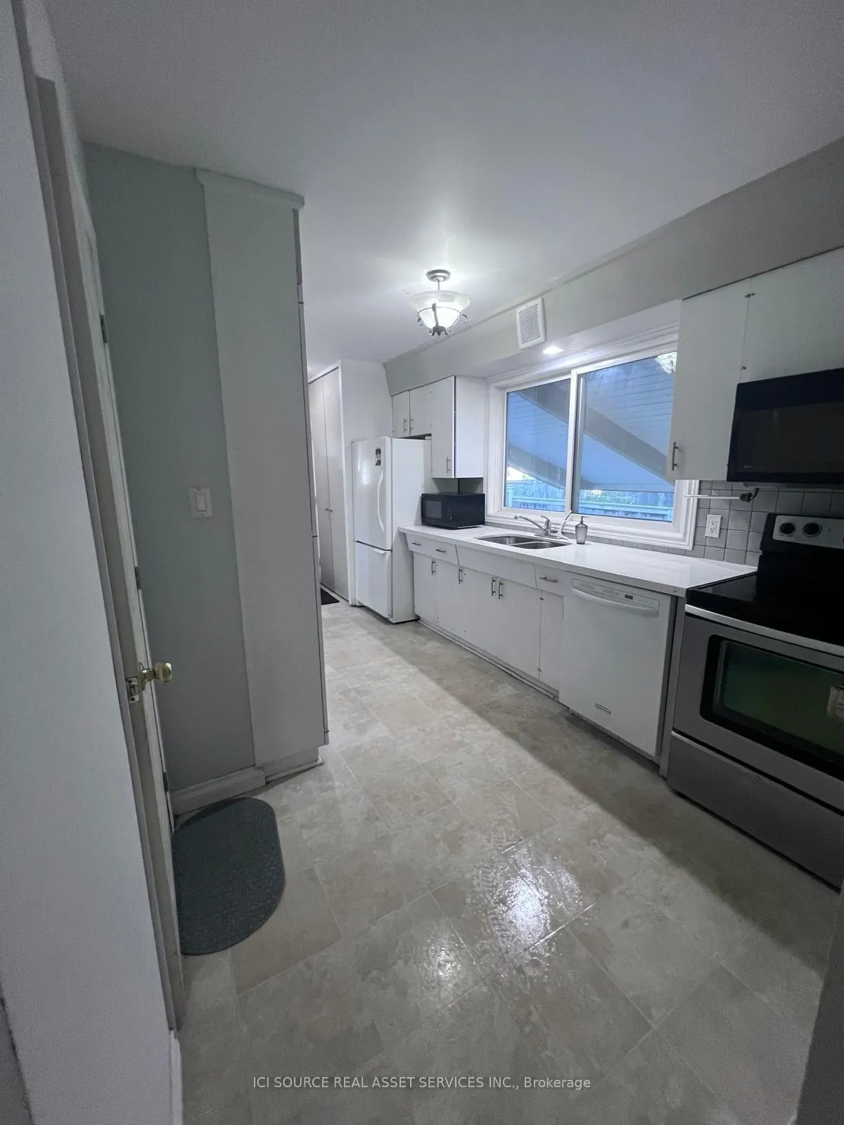 Photo 1 of 199 Dixie Crescent, Waterloo — HOMEH