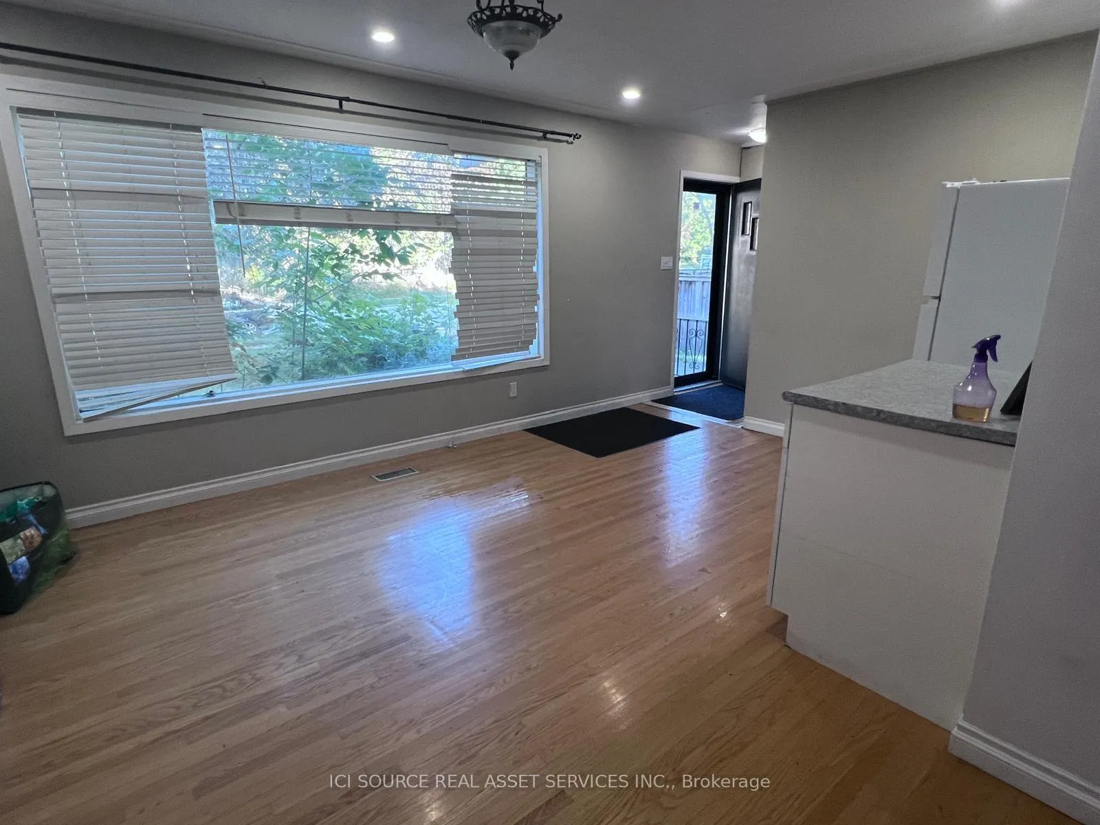 Photo 13 of 199 Dixie Crescent, Waterloo — HOMEH