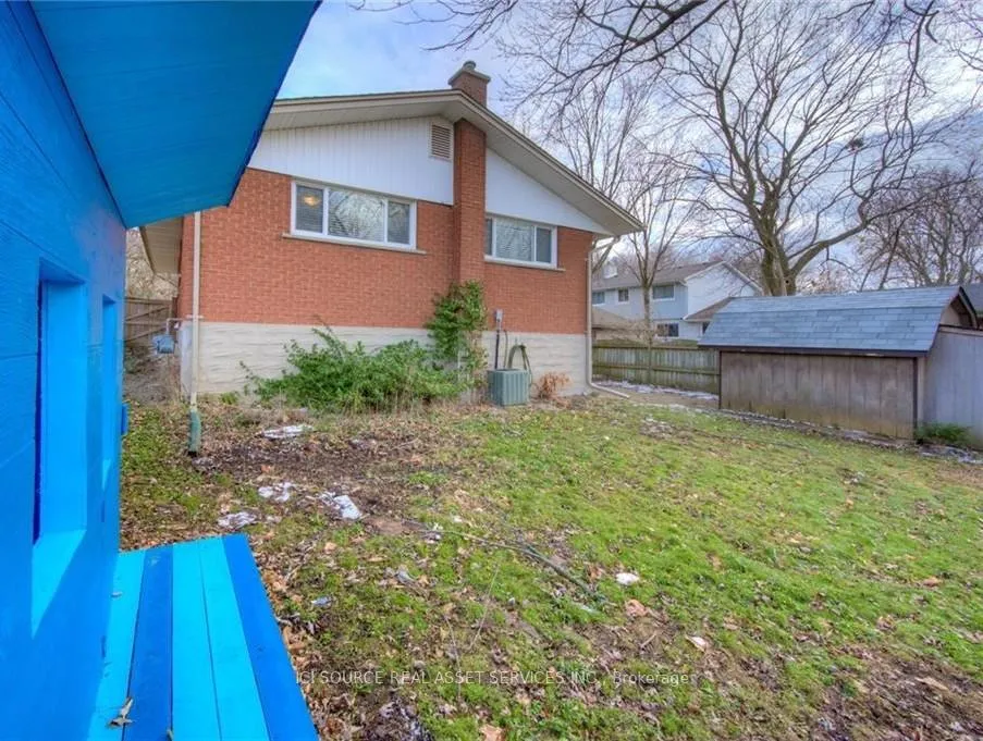 Photo 19 of 199 Dixie Crescent, Waterloo — HOMEH