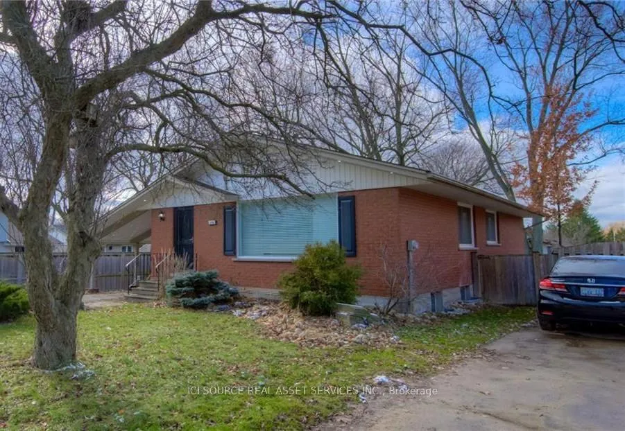 Photo 20 of 199 Dixie Crescent, Waterloo — HOMEH