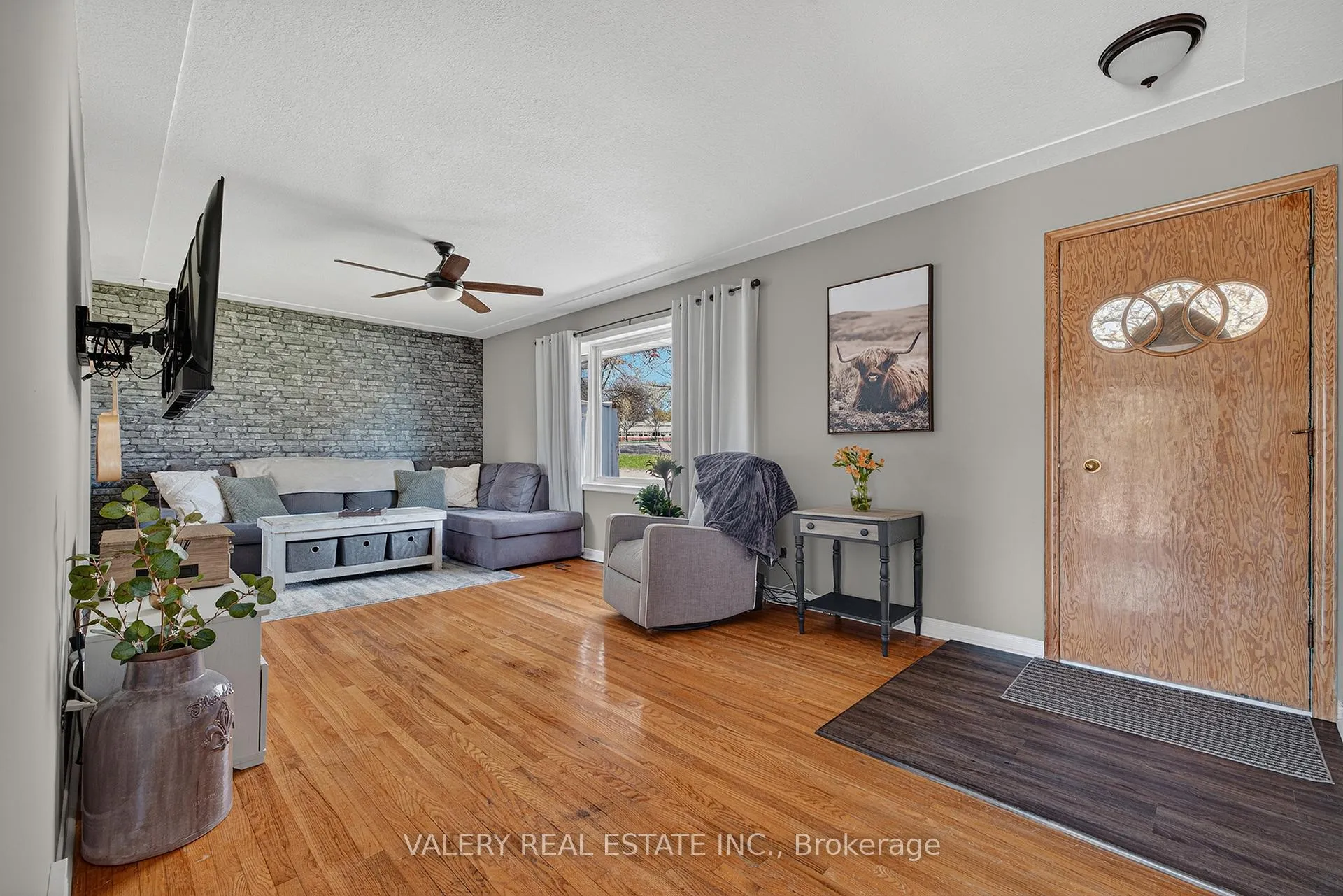 Photo 4 of 325 Grandview Avenue, Wilmot — HOMEH
