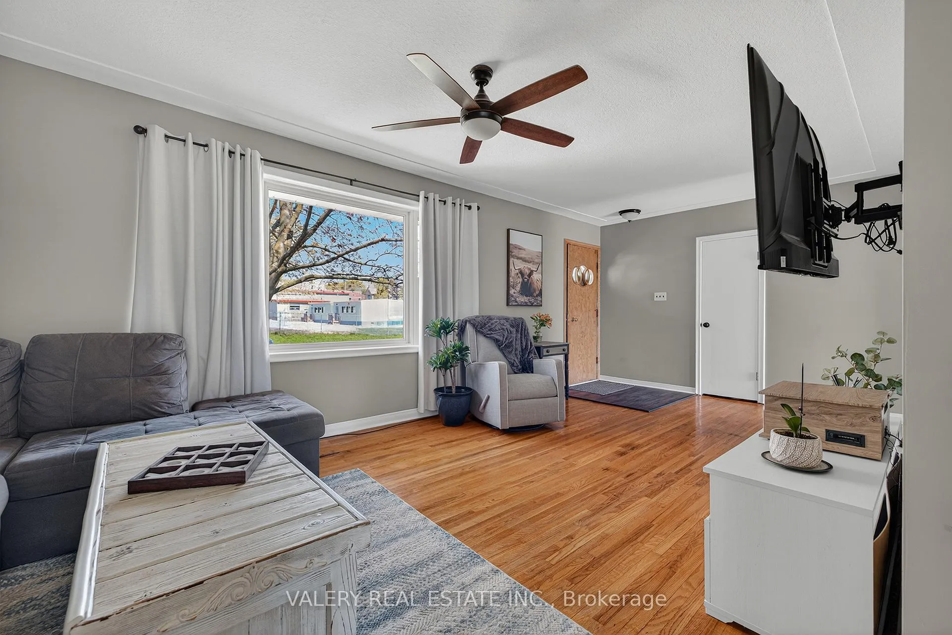 Photo 5 of 325 Grandview Avenue, Wilmot — HOMEH