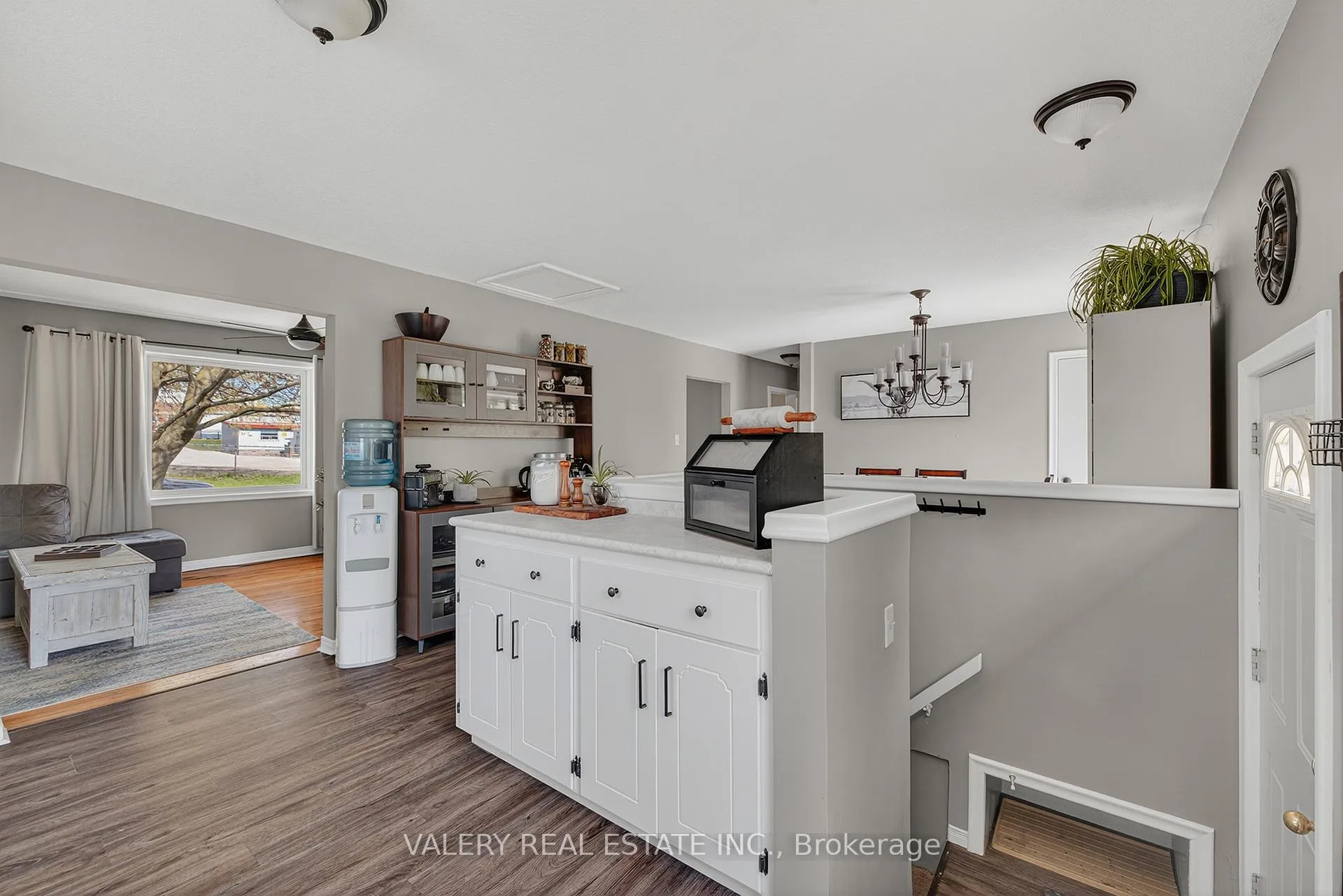 Photo 10 of 325 Grandview Avenue, Wilmot — HOMEH