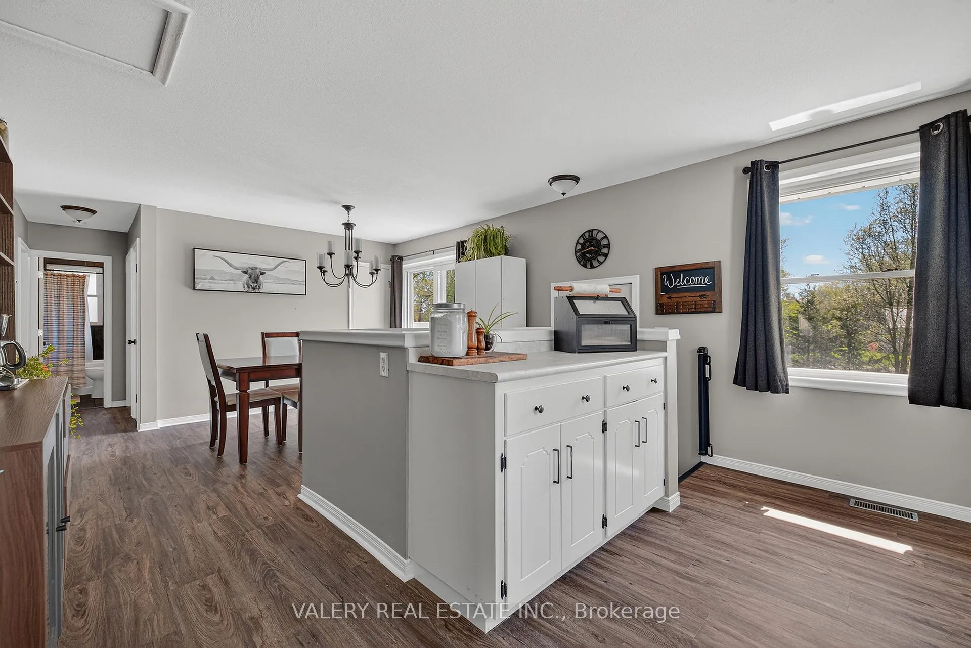 Photo 12 of 325 Grandview Avenue, Wilmot — HOMEH