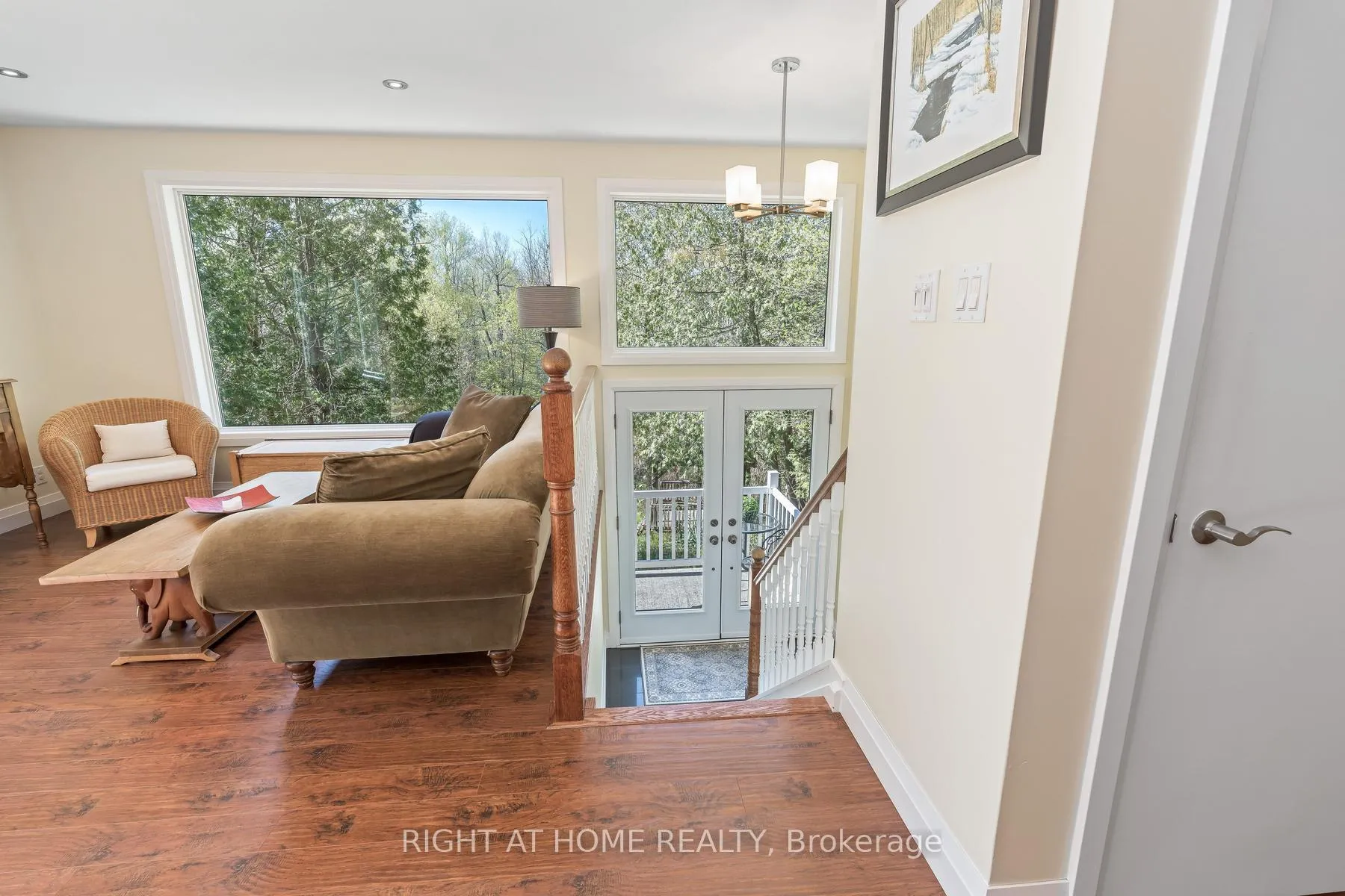 Photo 8 of 68 Ewing Street, Halton Hills, Georgetown — HOMEH