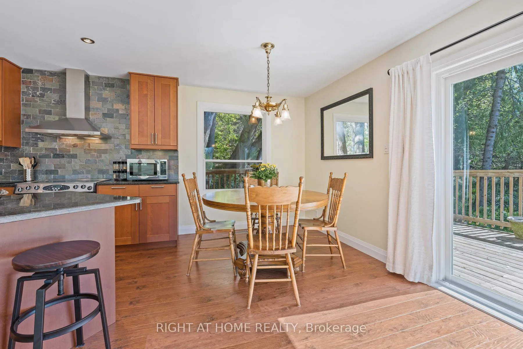 Photo 18 of 68 Ewing Street, Halton Hills, Georgetown — HOMEH