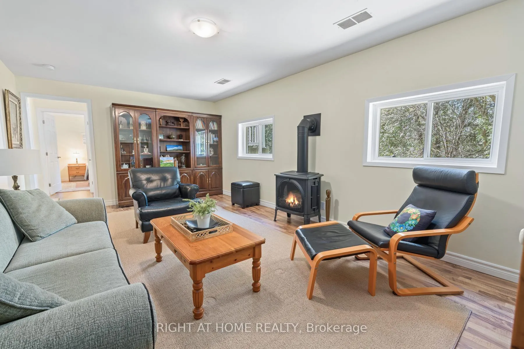 Photo 29 of 68 Ewing Street, Halton Hills, Georgetown — HOMEH
