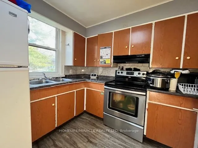 Photo 10 of 732 Mill Street, Windsor — HOMEH