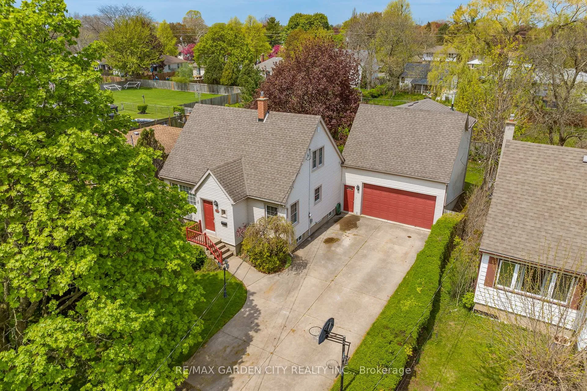 Photo 28 of 23 Northdale Drive, St. Catharines, Vine/Linwell — HOMEH