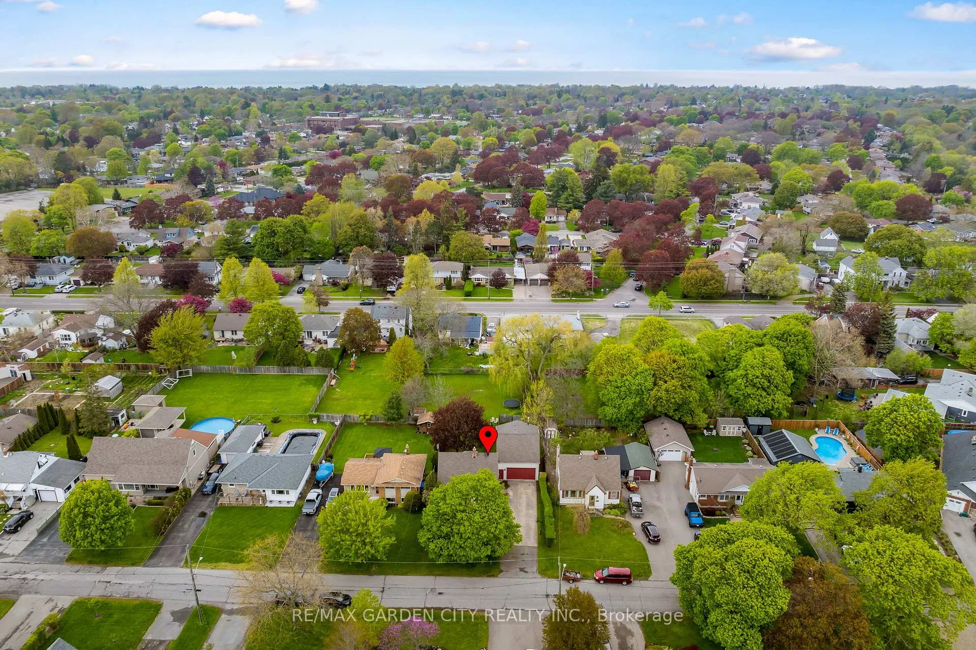 Photo 31 of 23 Northdale Drive, St. Catharines, Vine/Linwell — HOMEH