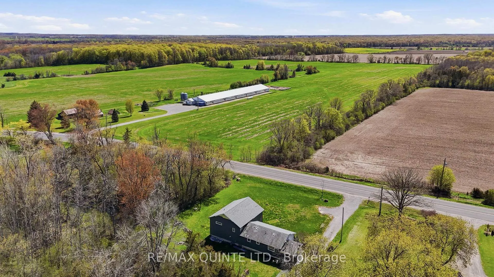 Photo 25 of 1894 County Road 5, Prince Edward County, Sophiasburg Ward — HOMEH