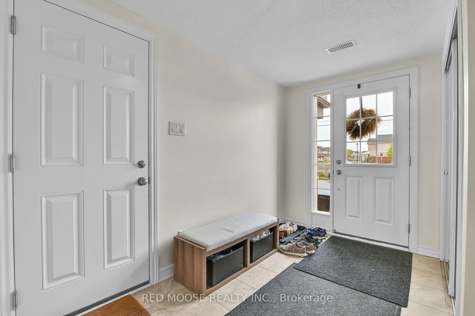 Photo 5 of 373 Sweetfern Crescent, Ottawa, Avalon West — HOMEH