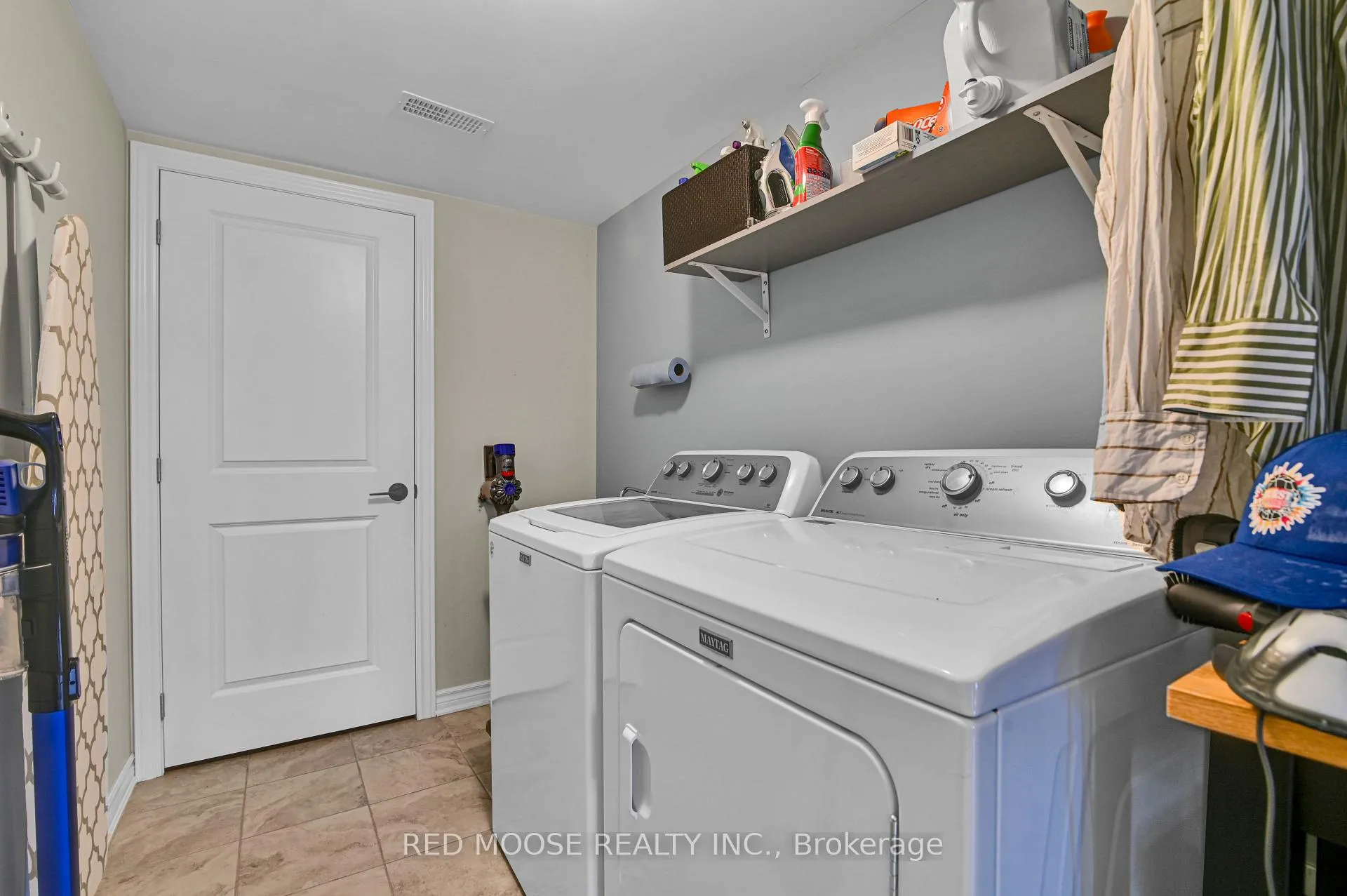 Photo 7 of 373 Sweetfern Crescent, Ottawa, Avalon West — HOMEH