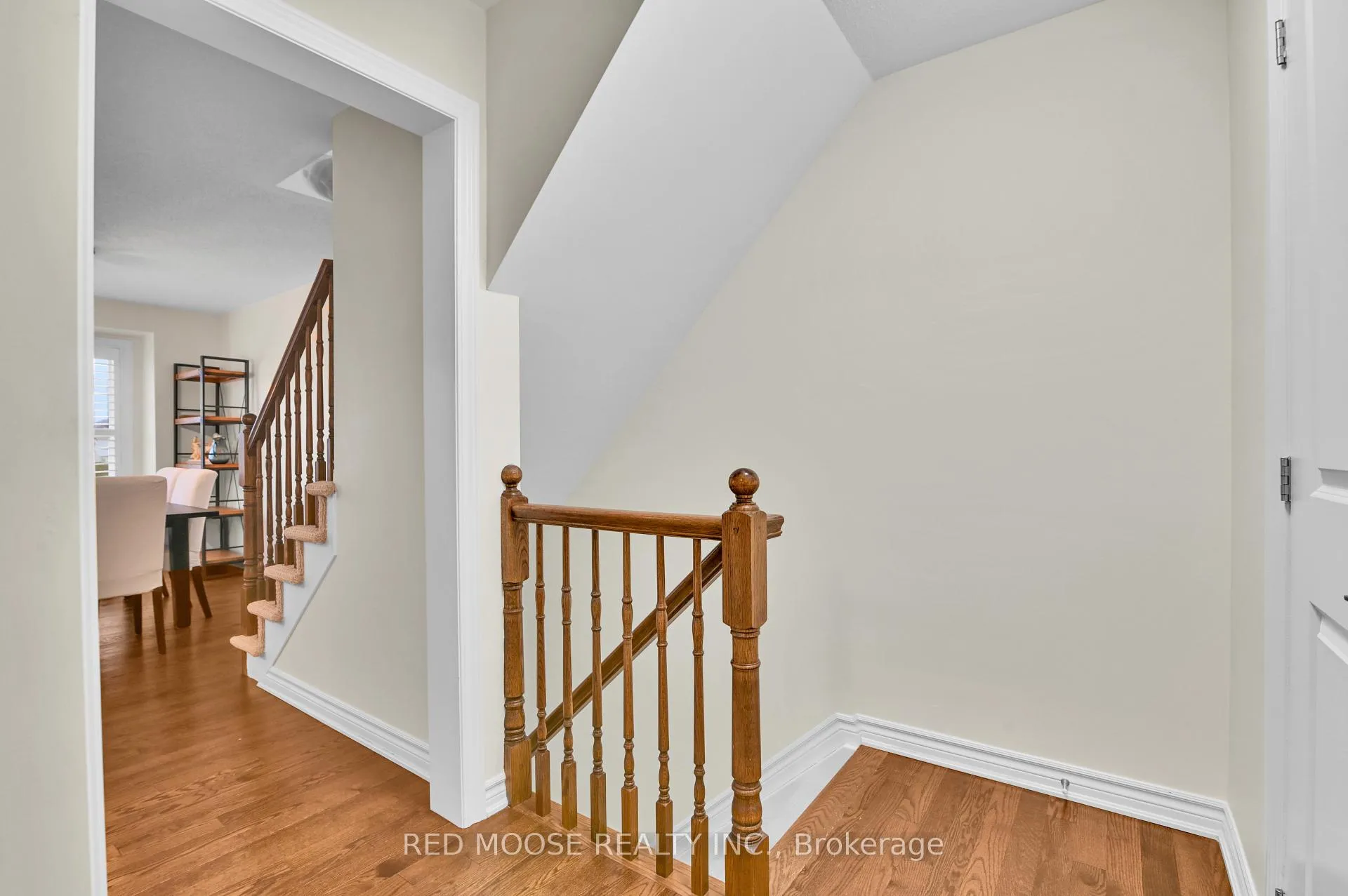 Photo 8 of 373 Sweetfern Crescent, Ottawa, Avalon West — HOMEH