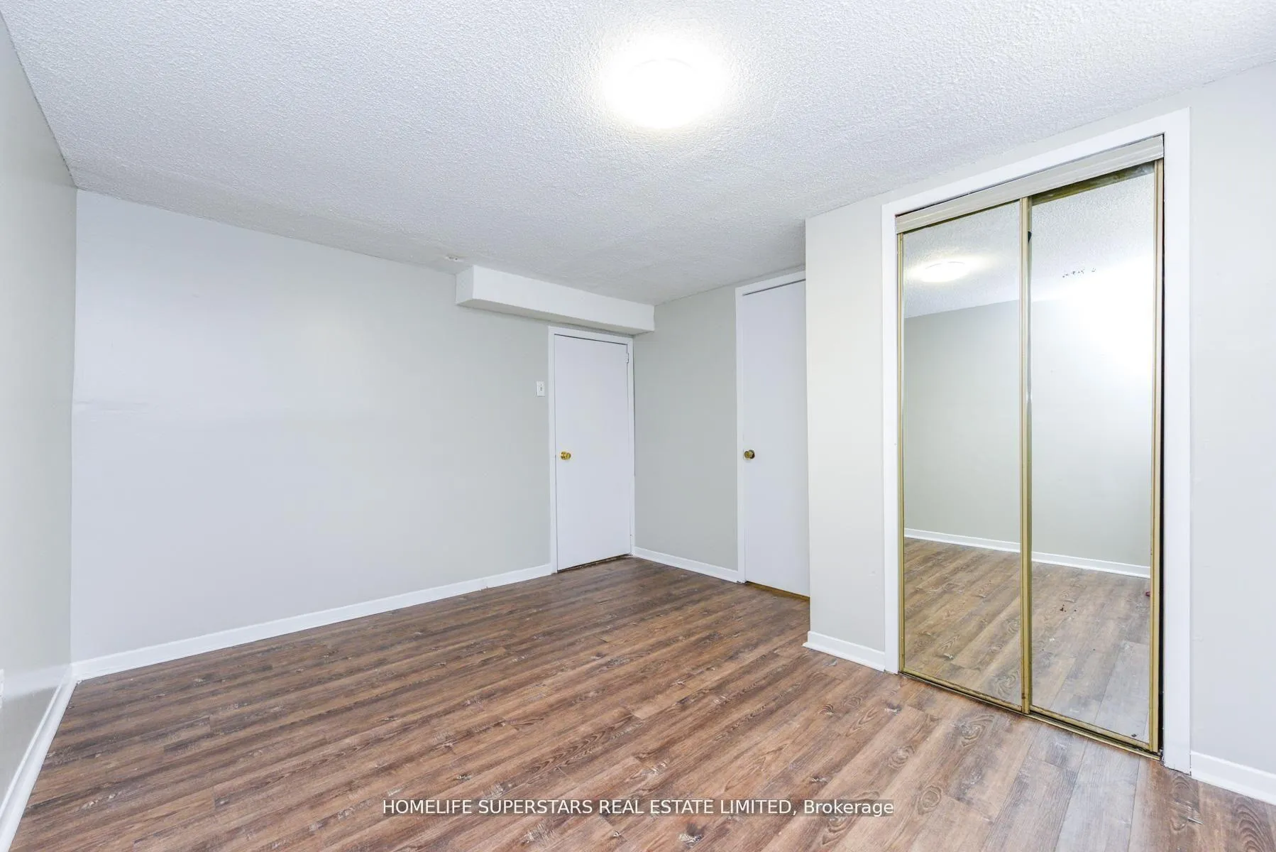 Photo 4 of 306 Royal Salisbury Way, Brampton, Madoc — HOMEH