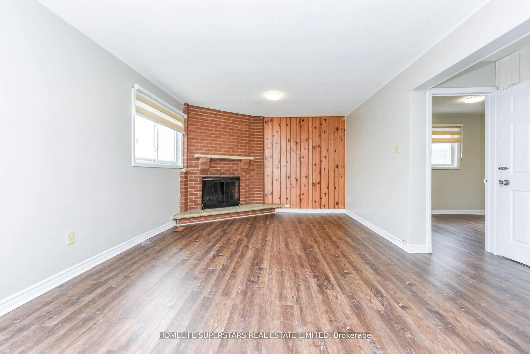 Photo 5 of 306 Royal Salisbury Way, Brampton, Madoc — HOMEH